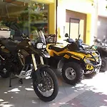 The Bikers Nocleg ze śniadaniem *